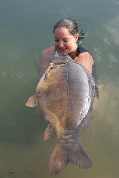 girls fishing 2 - 304547491781137516365455720735n.jpg